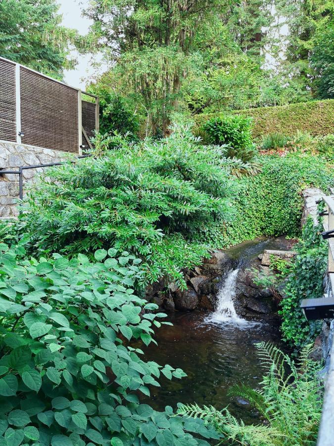 66 Creek Garden House Villa West Vancouver Buitenkant foto